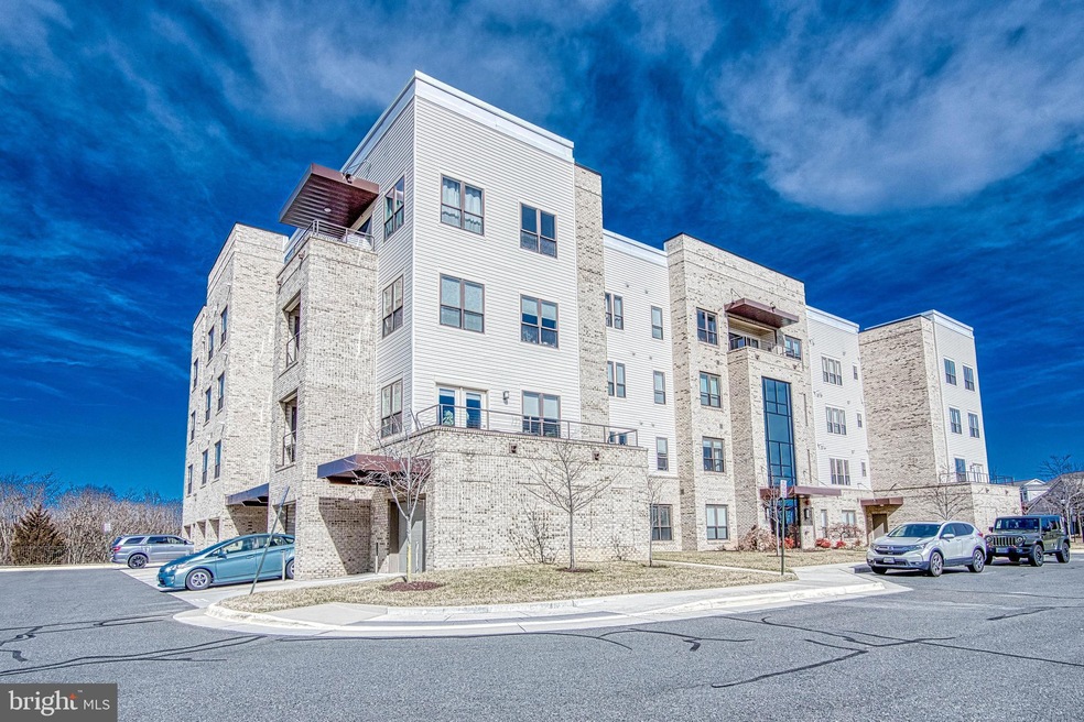 8980 Fascination Ct unit 216, Lorton, VA 22079 - photo 1