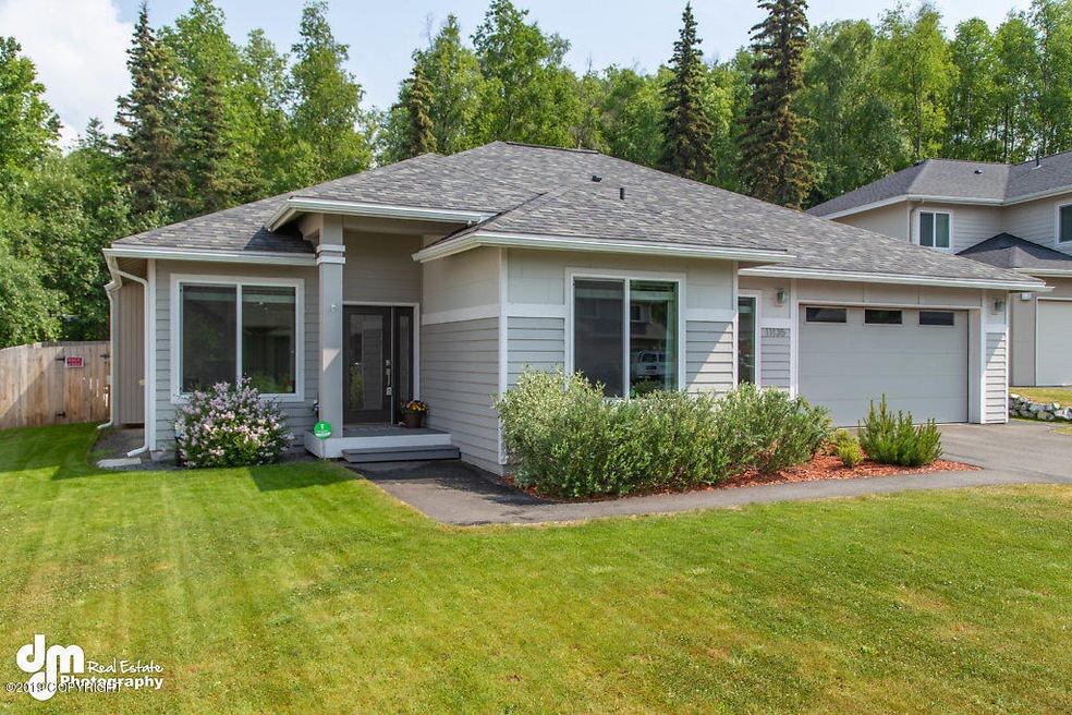 Exterior Front 1576-SMALL