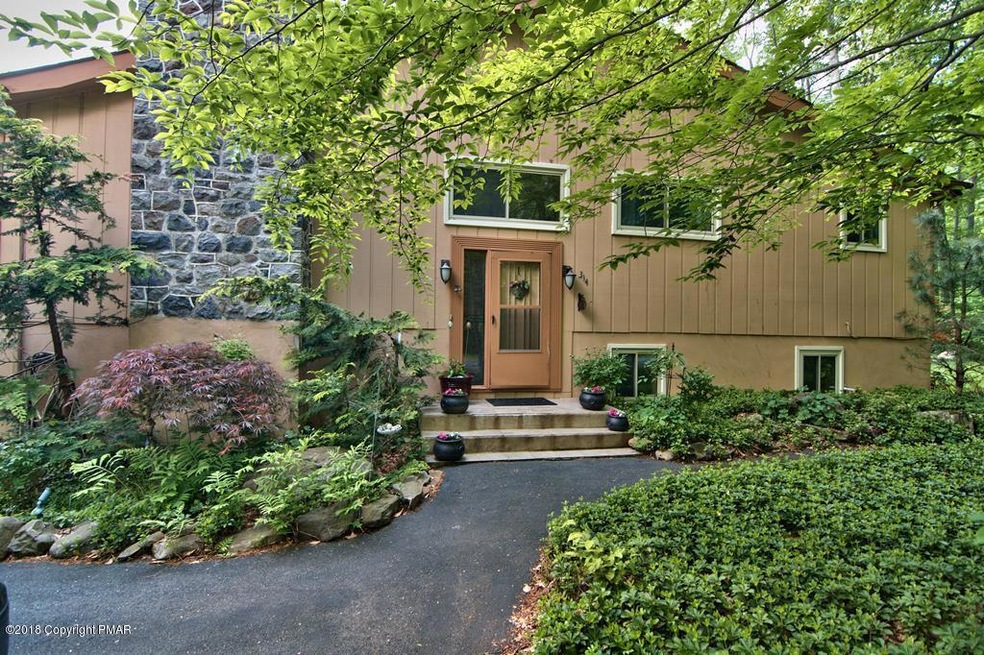 2339 Hillcrest Dr, Pocono Pines, PA 18350 - photo 1