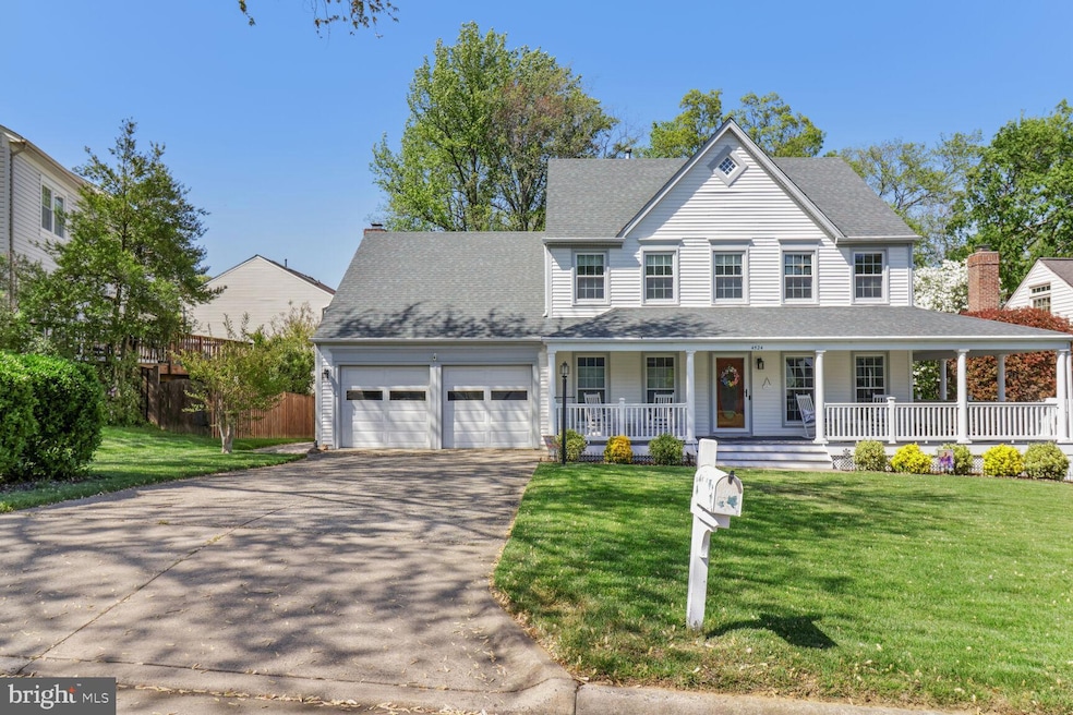 4524 Hazelnut Ct, Chantilly, VA 20151 - photo 1