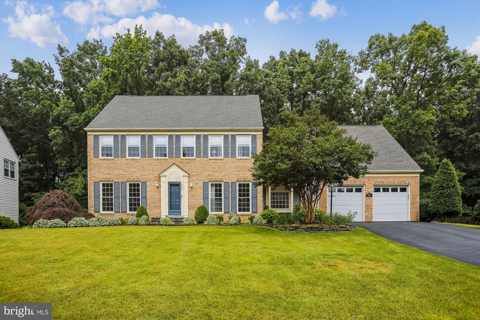 8628 Chase Glen Cir, Fairfax Station, VA 22039 - photo 1