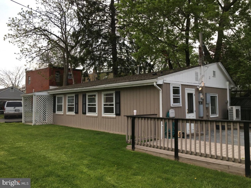 509 Jansen Ave, Essington, PA 19029 - photo 1