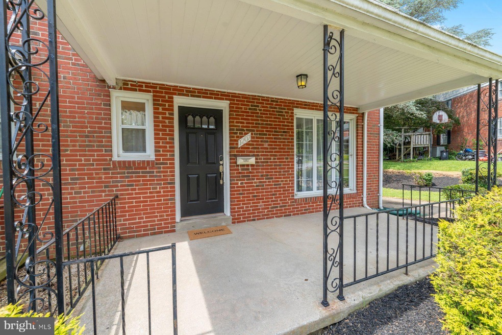 1207 Brixton Rd, Baltimore, MD 21239 - photo 1