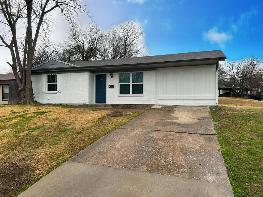 2101 Avis St, Mesquite, TX 75149 - photo 1