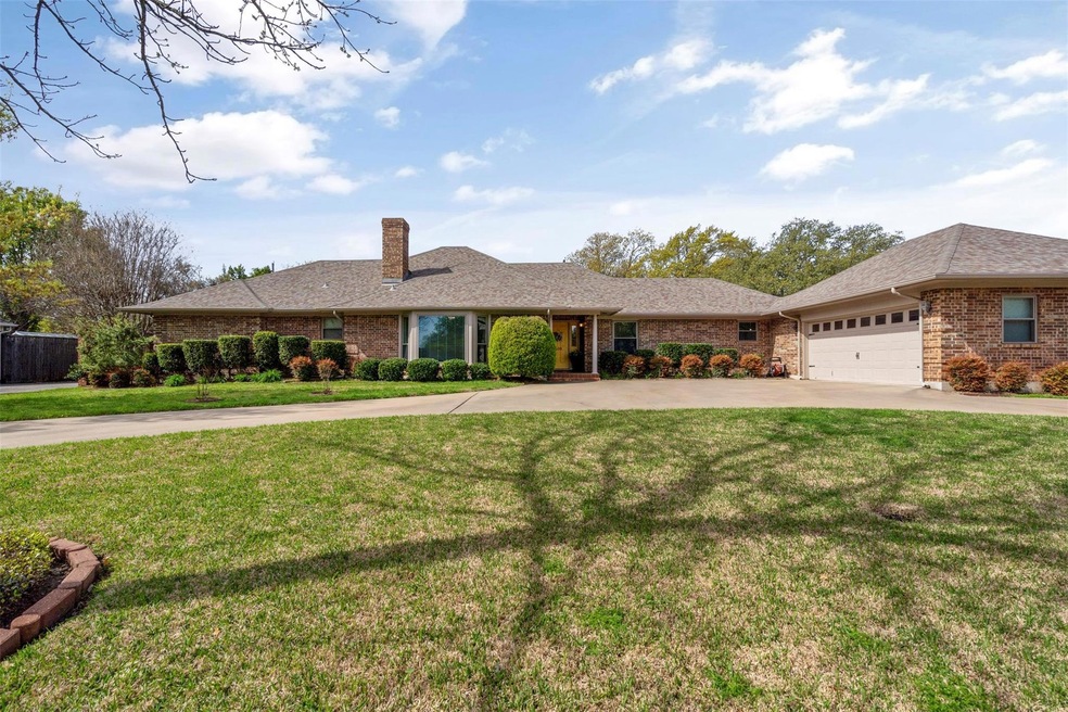 608 Rockdale Rd, Cleburne, TX 76033 - photo 1