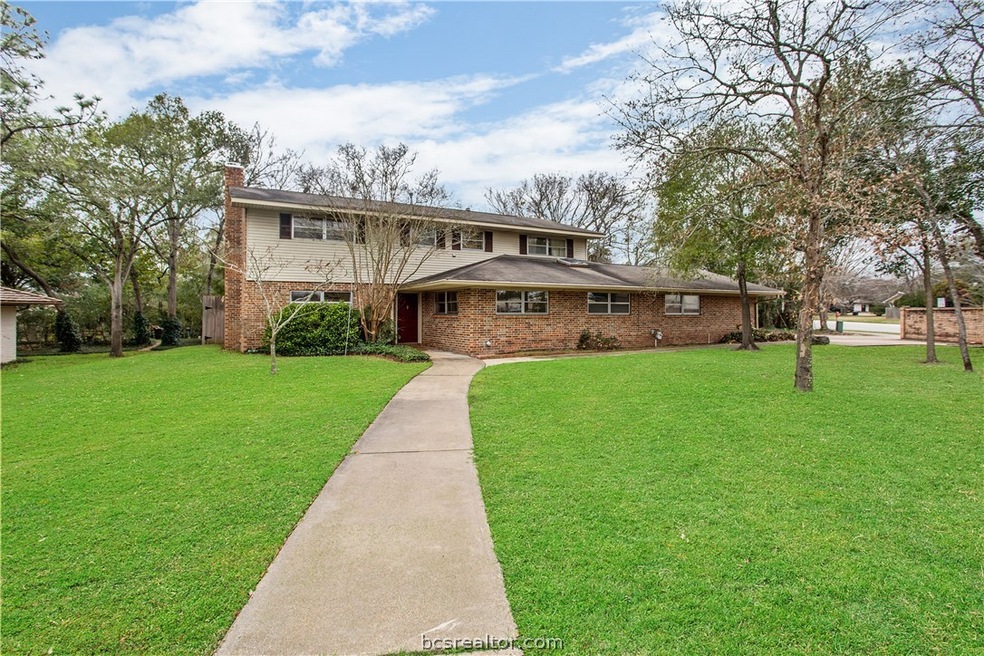 1800 Sabine Ct, College Station, TX 77840 - photo 1