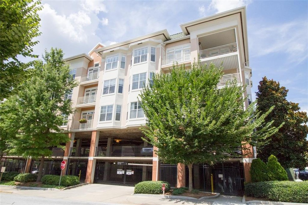 Condo overlooks Sycamore St.