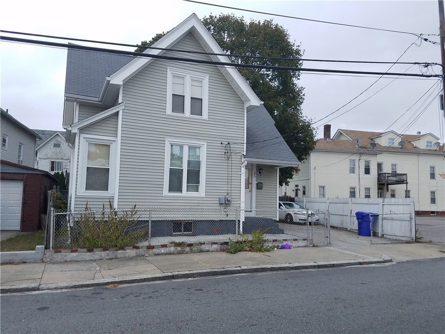 95 Randall St, Pawtucket, RI 02860 - photo 1
