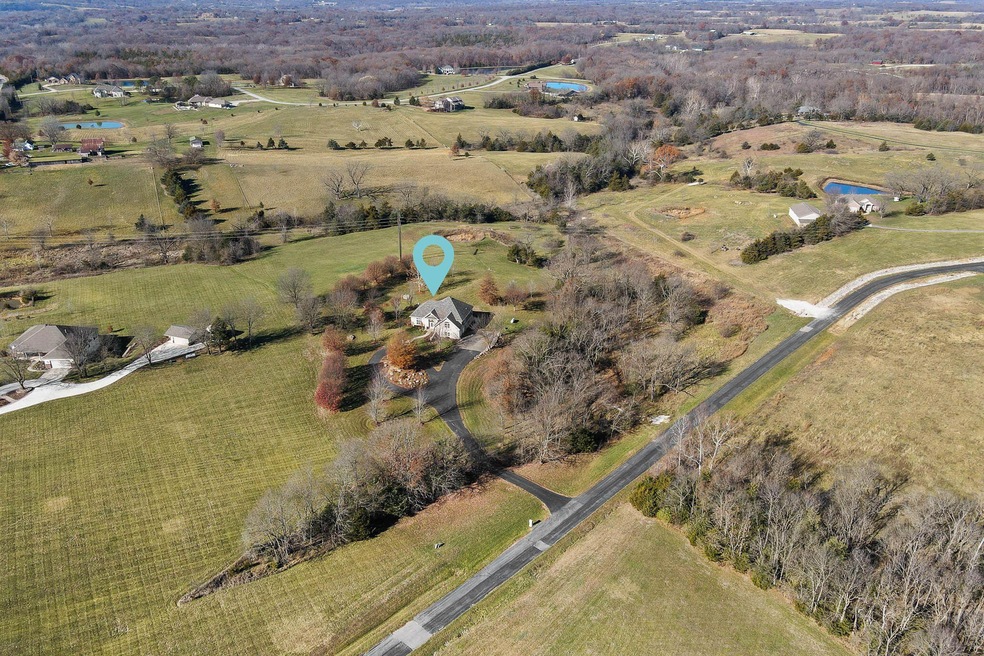 3001 McGill Creek Rd Rocheport, MO 65279