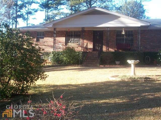 641 Maple Dr, Riverdale, GA 30274 - photo 1