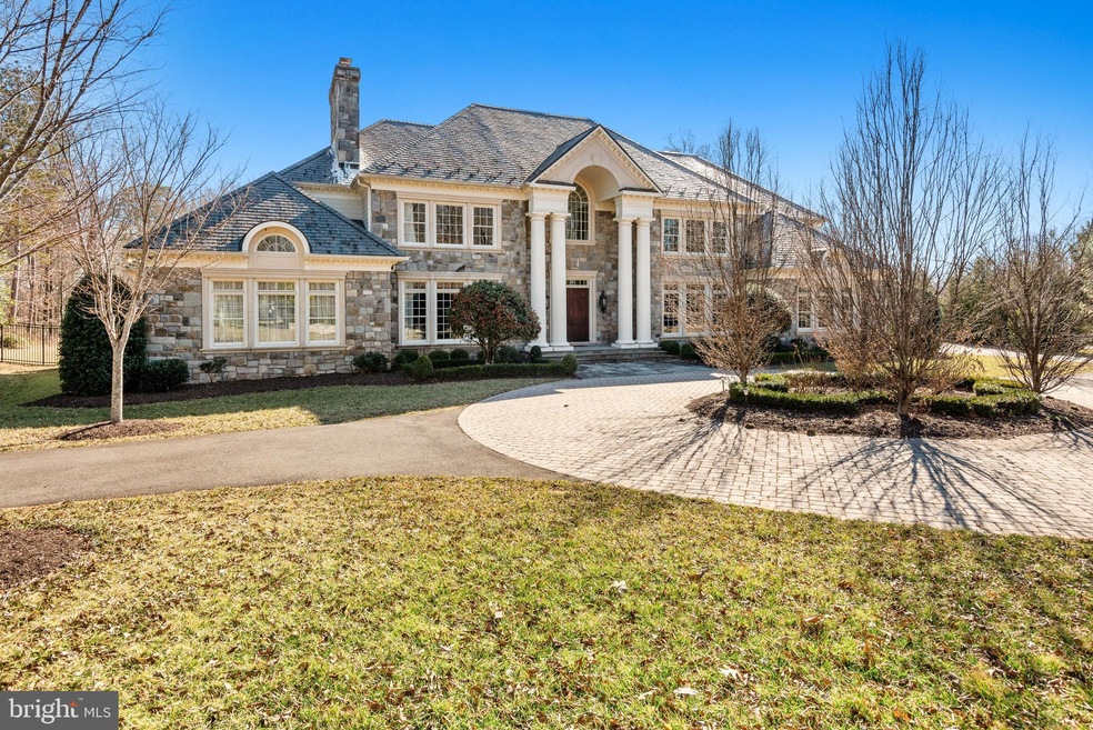 8407 Parham Ct, McLean, VA 22102 - photo 1