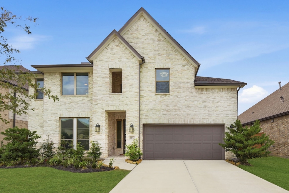 3017 Secret Lagoon Ln, Texas City, TX 77568 - photo 1