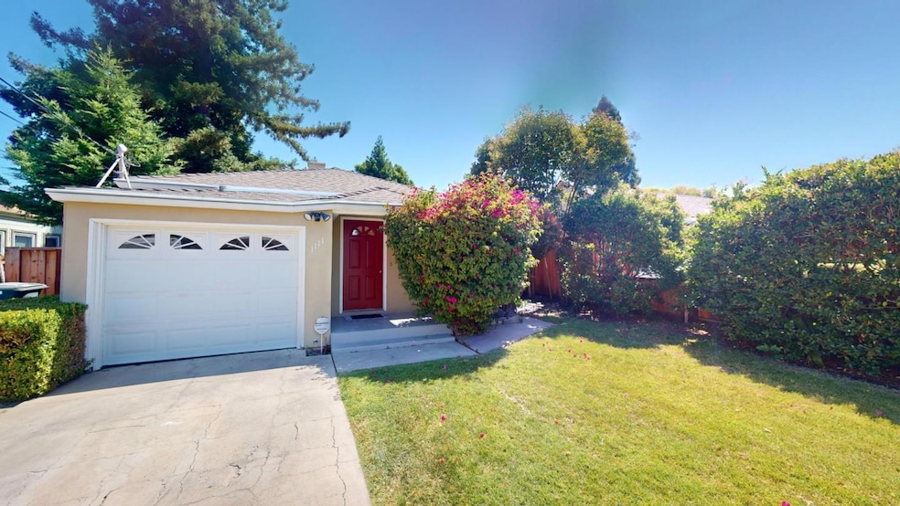 Sold $1,175,000 • Co-Listing Agent