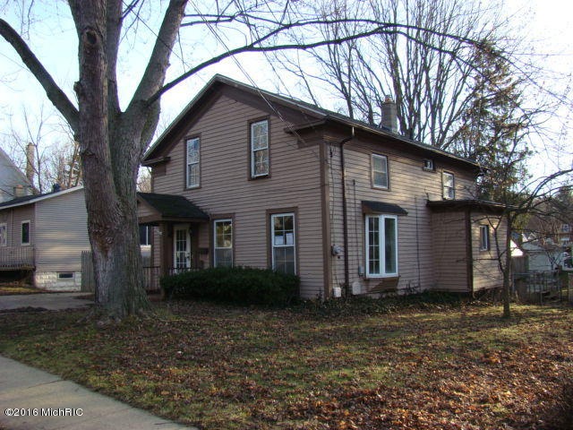 318 N Marshall Ave, Marshall, MI 49068 - photo 1