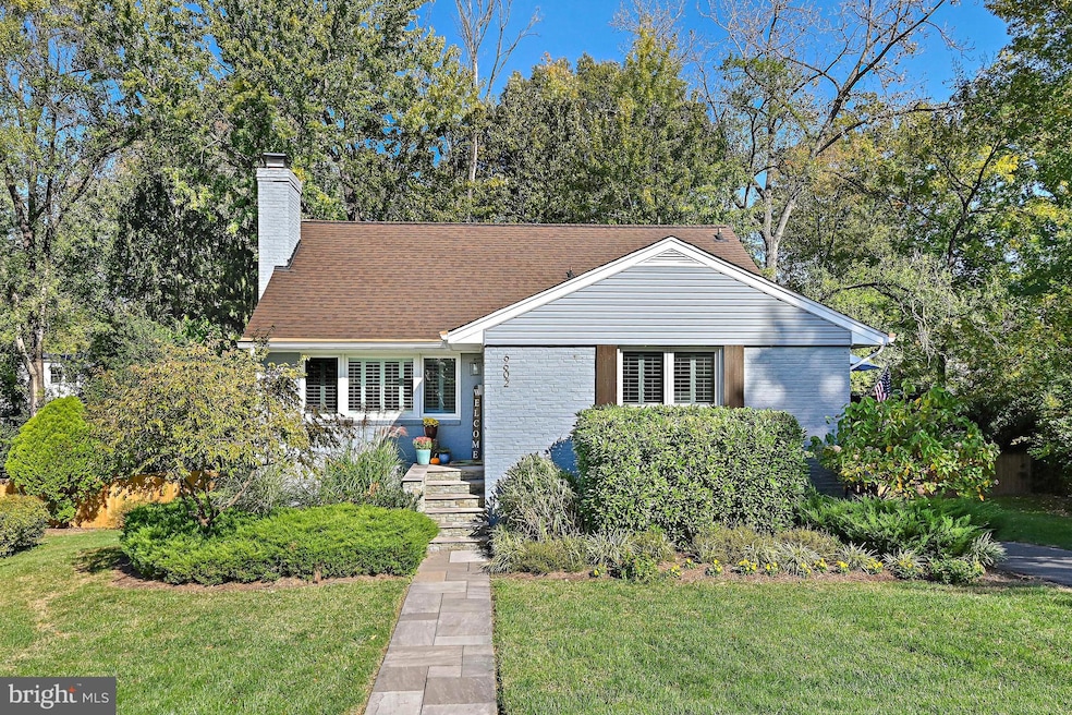 Under Contract $1,295,000