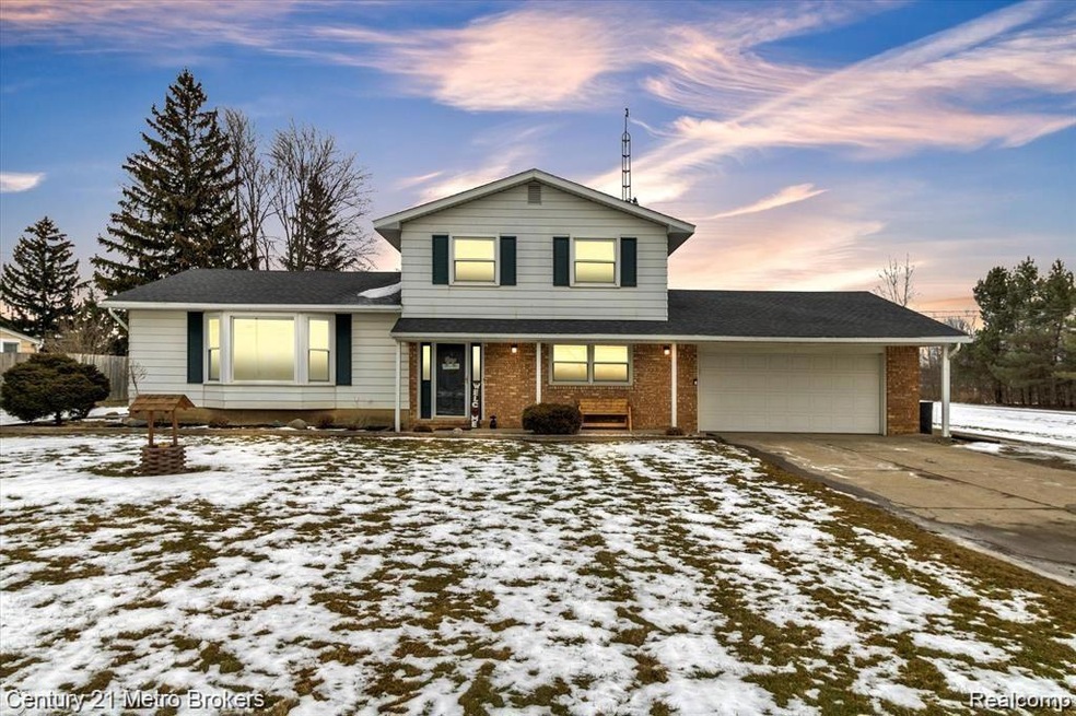 01-6475-Morrish-Rd-WindowStill-Real-Estate-Photogr