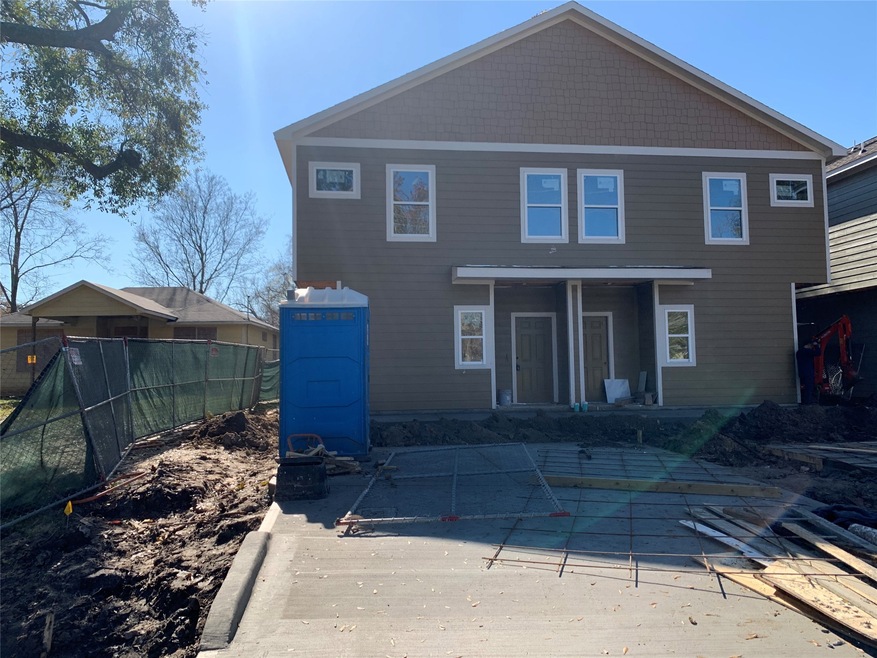 1043 Marcolin St unit 1-2, Houston, TX 77088 - photo 1