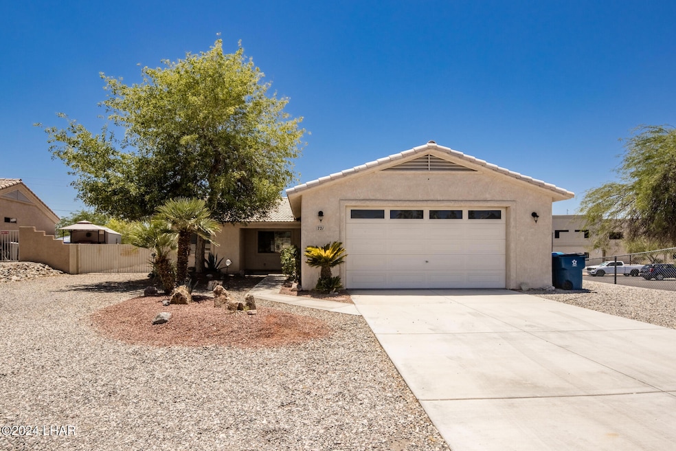 721ThunderboltAve_01