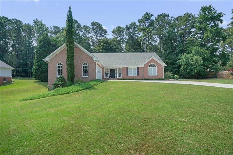 3540 Parkwood Hills Ct, Snellville, GA 30078 - photo 1