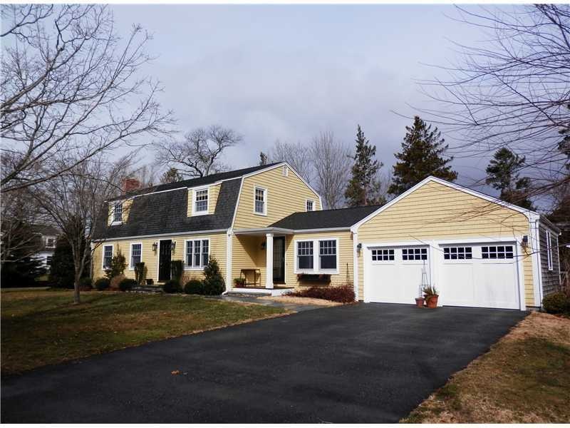 2 Briarfield Rd, Barrington, RI 02806 - photo 1