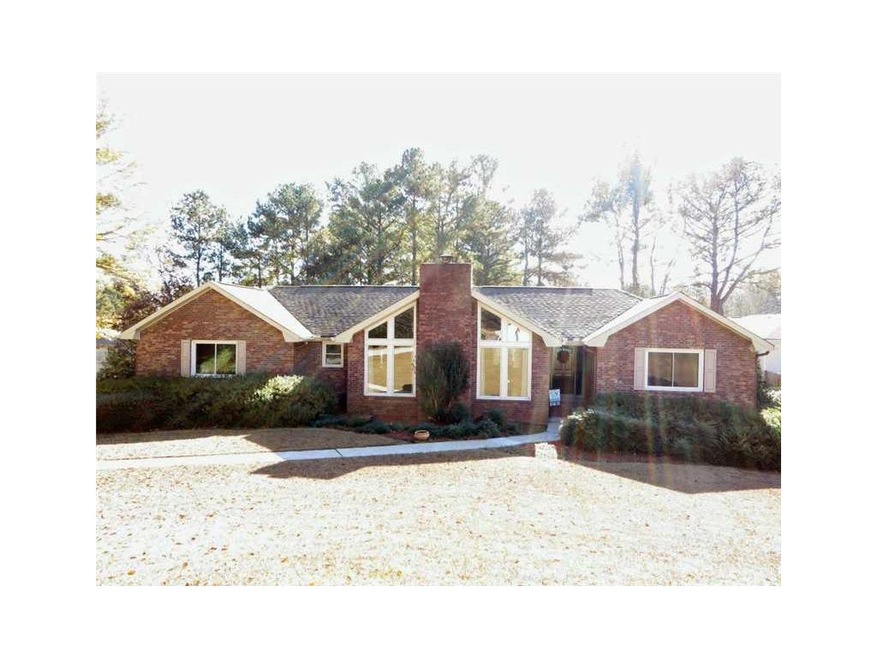 2725 Melanie Ct, Jonesboro, GA 30236 - photo 1