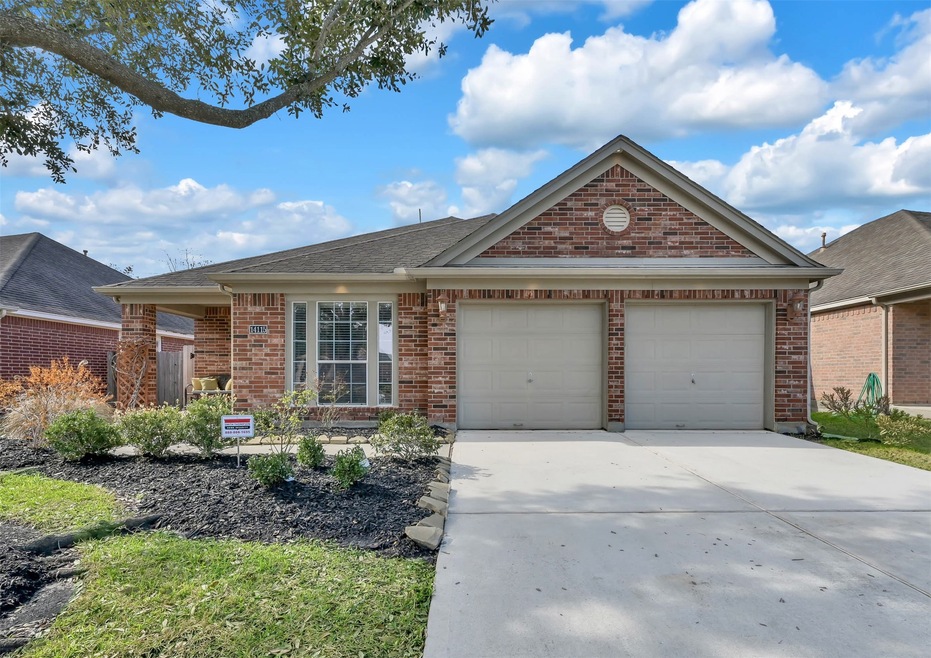 Welcome home to 14115 Englewood Park Lane!