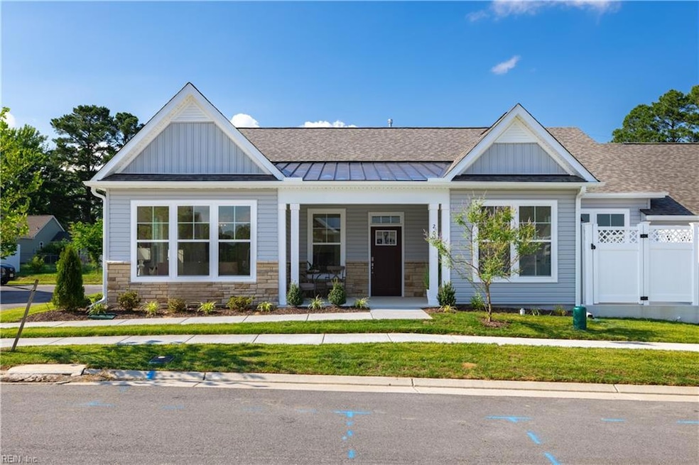 206 Oxford Ave unit 47-2, Smithfield, VA 23430 - photo 1