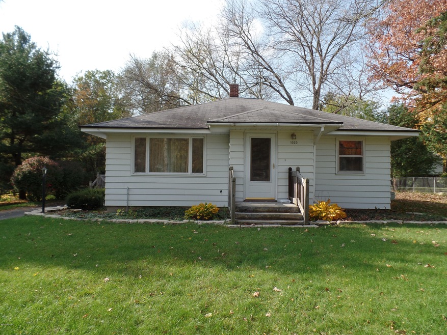 1020 Lincoln Lake, Lowell, MI 49331 - photo 1