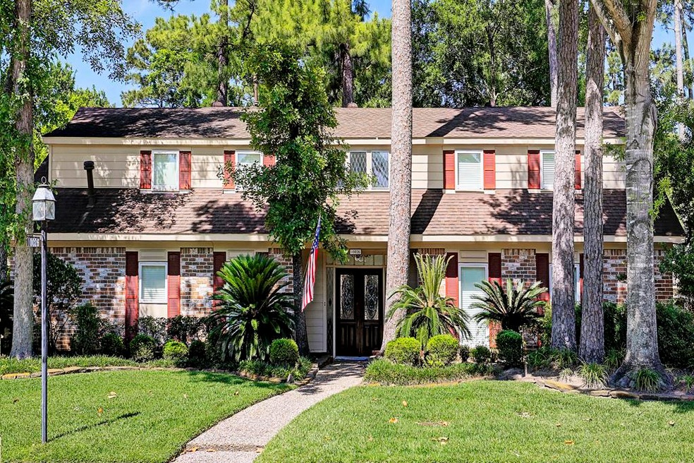 10026 Briar Dr, Houston, TX 77042 - photo 1