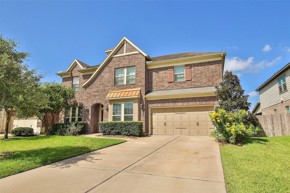 Welcome home to 18927 Emery Meadows Lane.