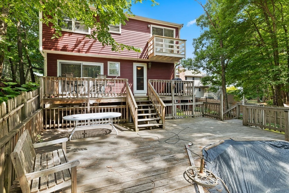 5 Columbian Woods, South Weymouth, MA 02190 - photo 1