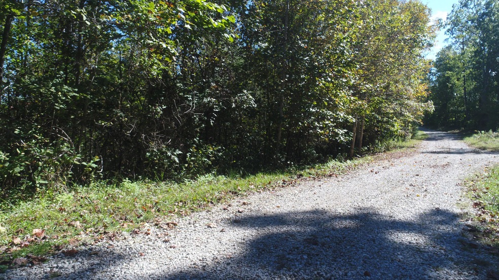 200 Wesley Chapel Rd, Somerset, KY 42501 - photo 1