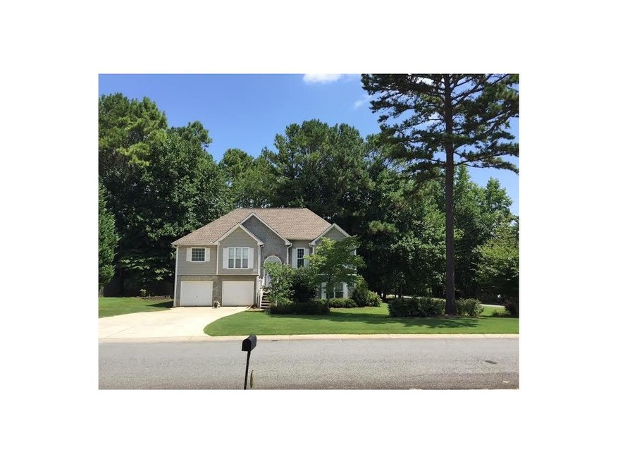 HUGE CORNER FLAT PRIVATE LOT!!