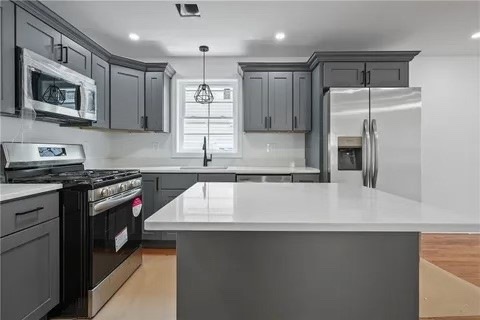 6 Mount Vernon St unit 2, Providence, RI 02907 - photo 1