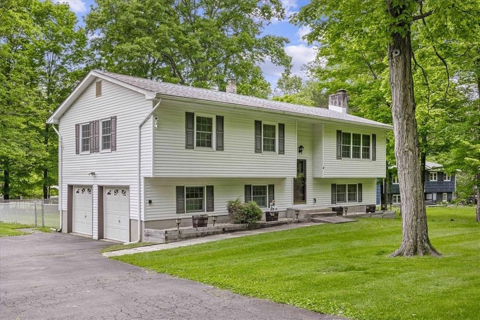 225 Woodcock Mtn Rd, Washingtonville, NY 10992 - photo 1