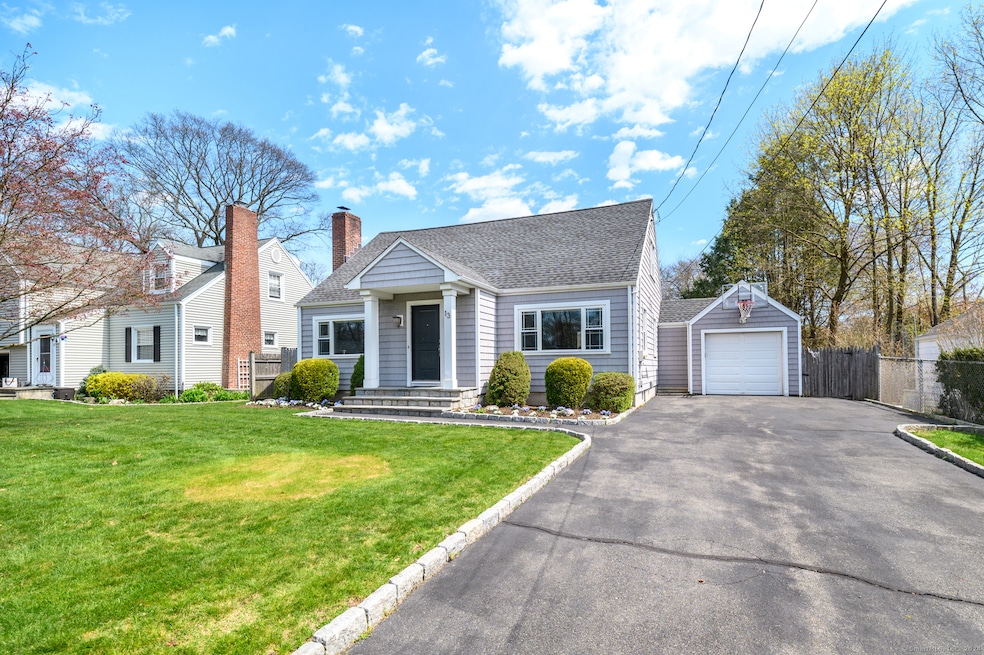 13 Kane Ave, Stamford, CT 06905 - photo 1