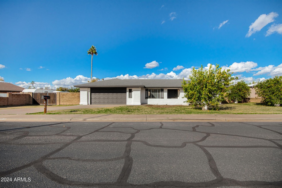 544 E Ivy St, Mesa, AZ 85203 - photo 1