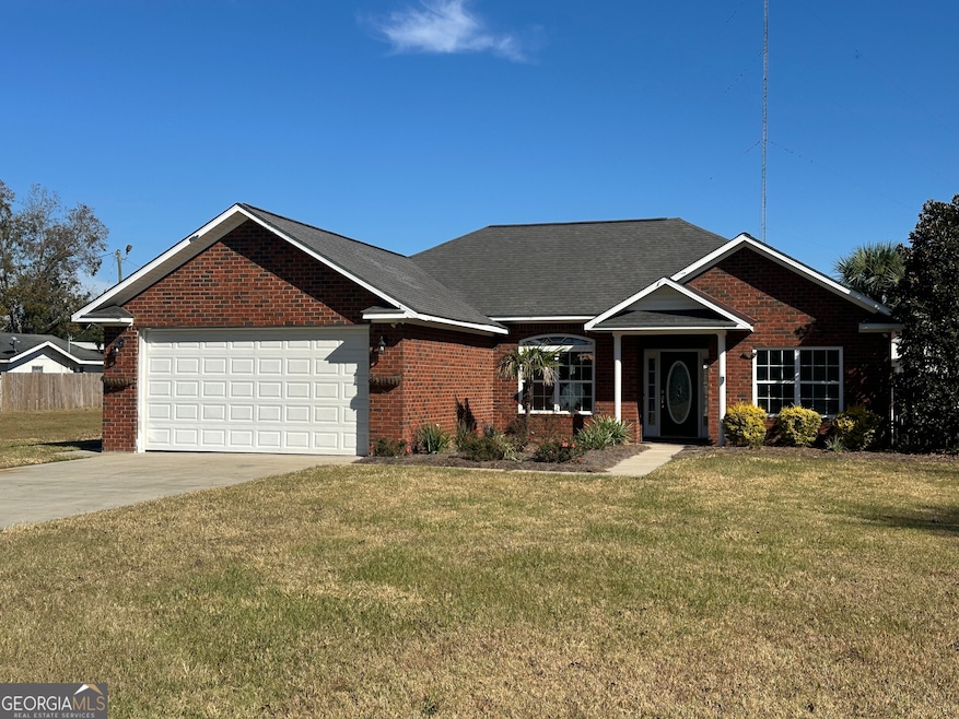 1212 E Barnard St, Glennville, GA 30427 - photo 1