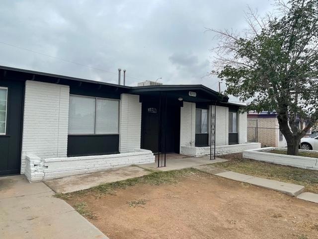 8233 Broadway Dr, El Paso, TX 79915 - photo 1