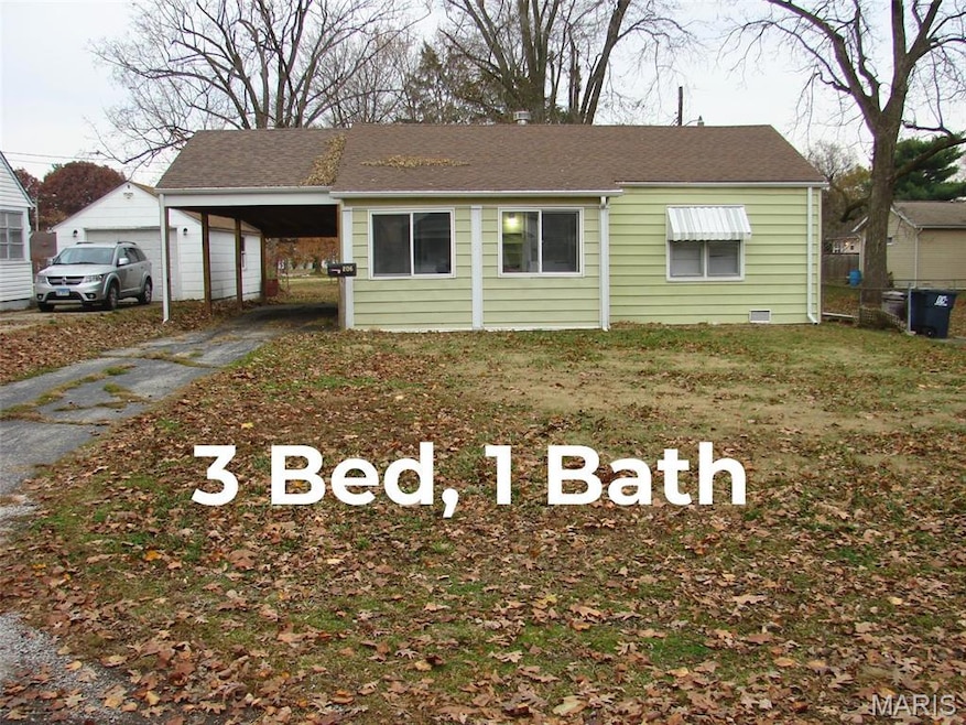 206 N Walnut St, Mount Olive, IL 62069 - photo 1