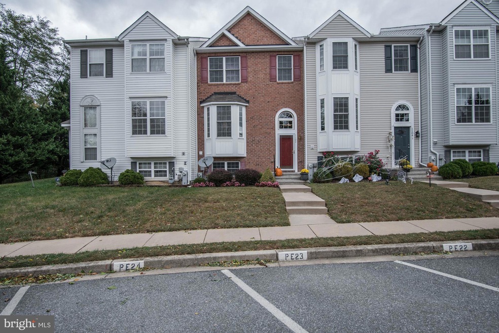 1102 Pennywort Cir, Sykesville, MD 21784 - photo 1