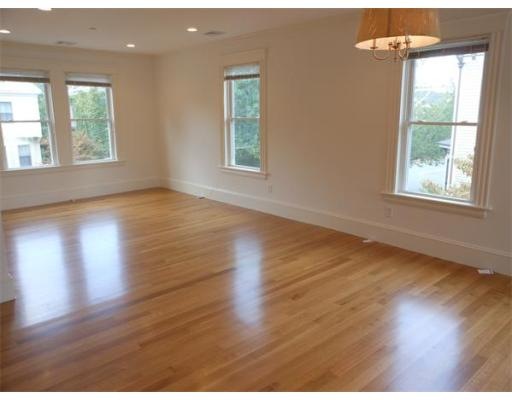 146 Magazine St unit 2, Cambridge, MA 02139 - photo 1