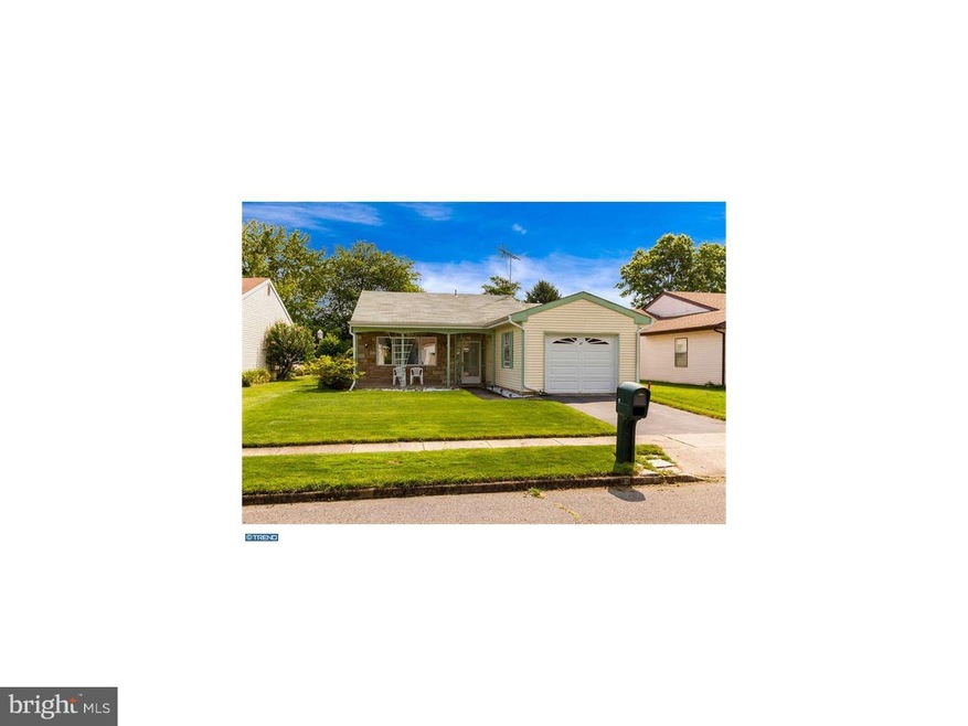 17 Chesterfield Ct, Southampton, NJ 08088 - photo 1