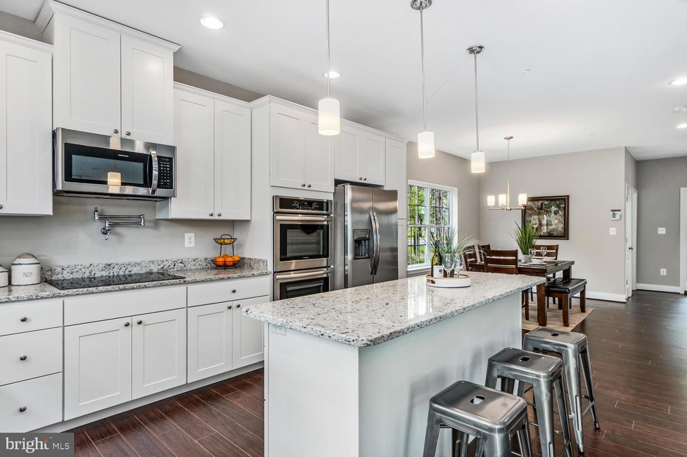 7818 Shelbourne Dr, Carvel Beach, MD 21226 - photo 1