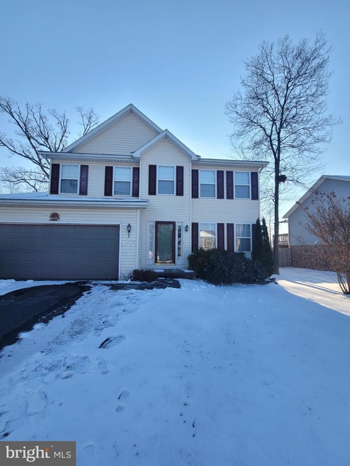 140 Churchill Dr, Stephens City, VA 22655 - photo 1