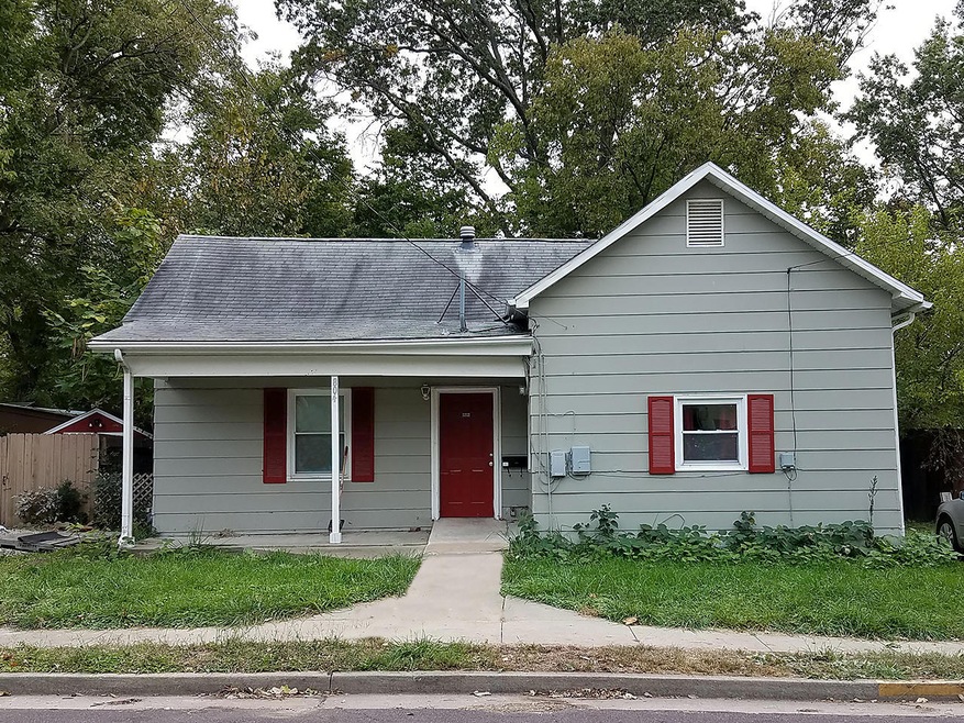 804 Fairview Ave. - front