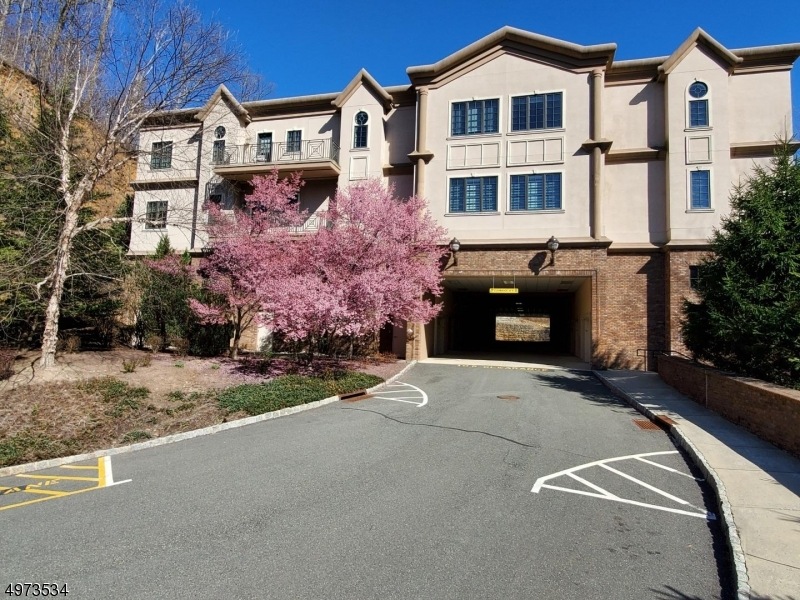 804 Somerset St, Watchung, NJ 07069 - photo 1