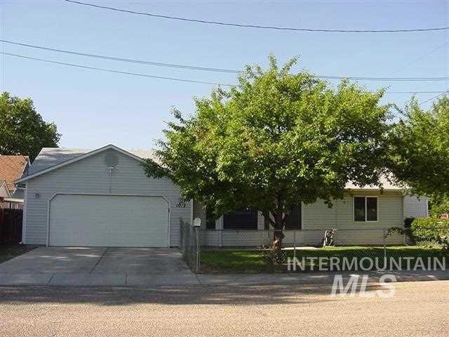 1012 E Sherman Ave, Nampa, ID 83686 - photo 1