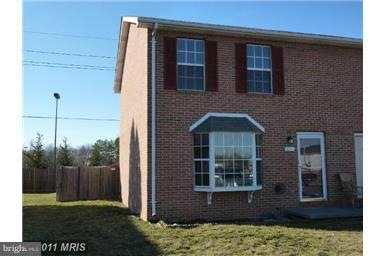 211 Nottoway Dr, Stephens City, VA 22655 - photo 1