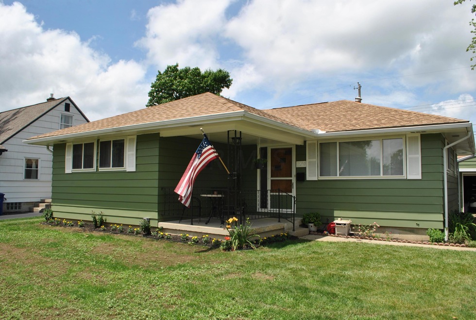 1280 Evaline Dr, Columbus, OH 43224 - photo 1